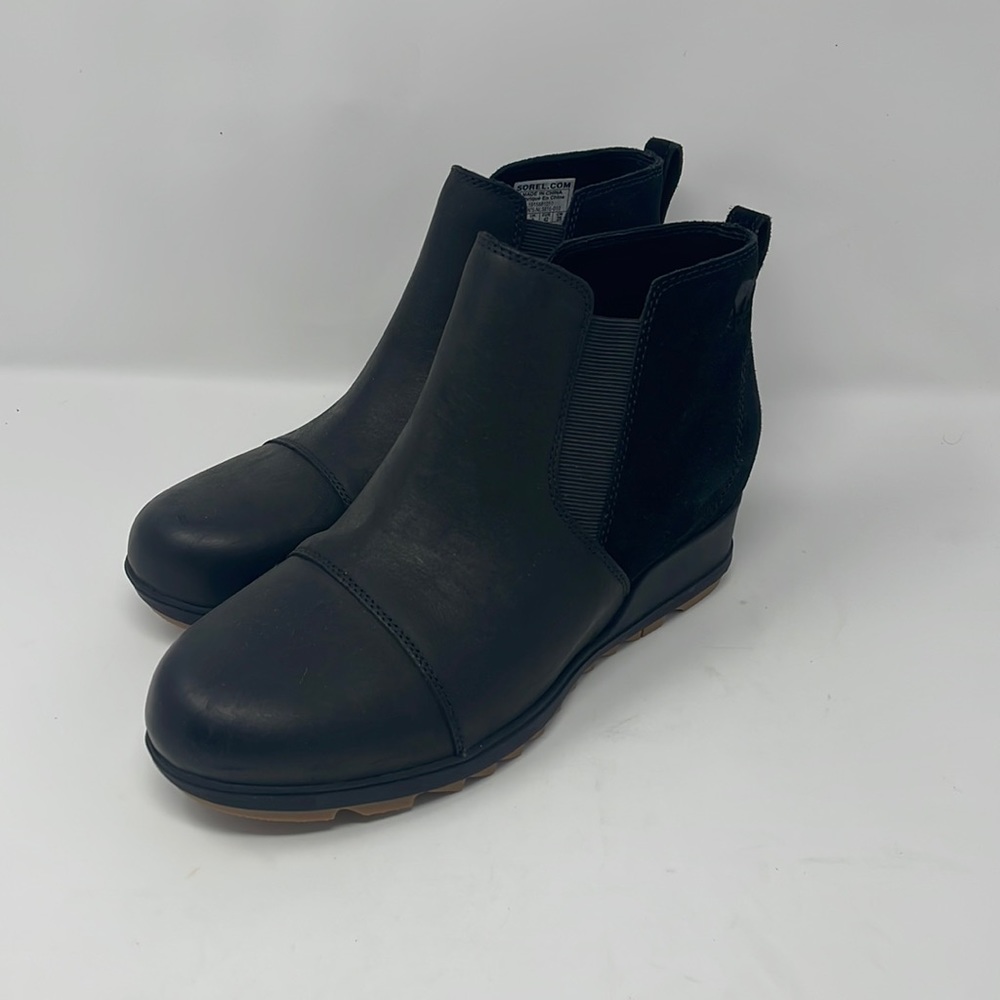 SOREL WOMENS EVIE SLIP ON WATERPROOF BOOTS SIZE 11 BLACK WEDGE BOOTIE. NWOT